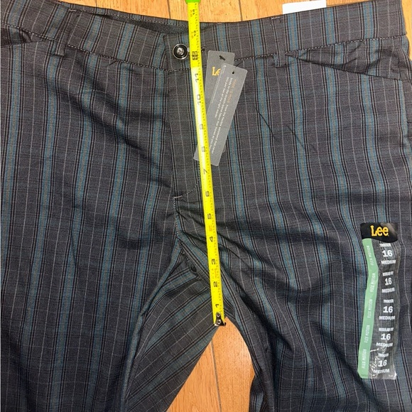 NWT Lee Flex Motion Regular Fit Trouser Pant gray & dark Green Plaid Size 16 - Picture 8 of 12